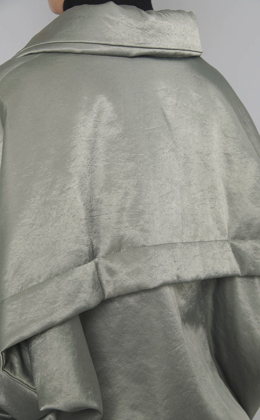 サテンデタッチャブルブルゾン