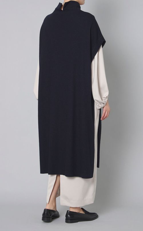 ミルドスムーススタンドネックロングベスト