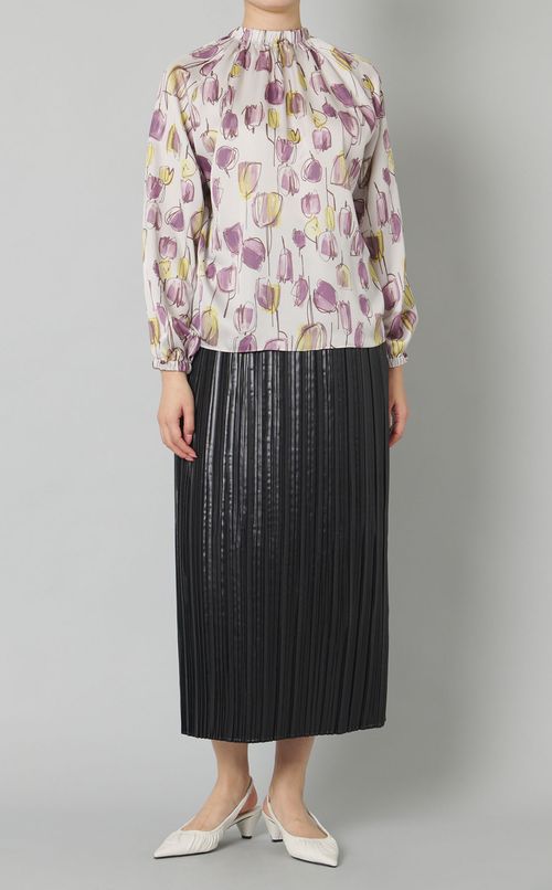 サテンランダムプリーツスカート