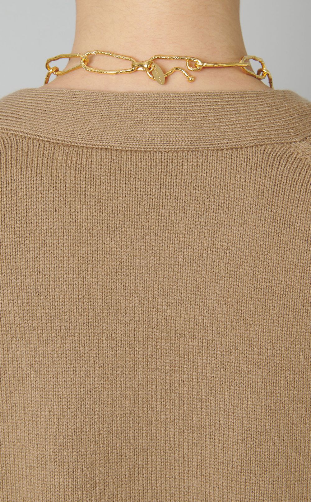 ゴールドカラーチェーンネックレス