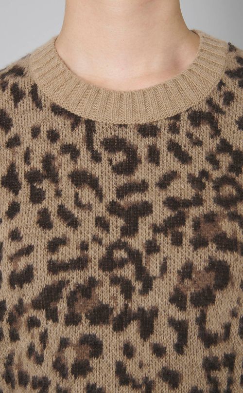ウールレオパード柄ニットプルオーバー