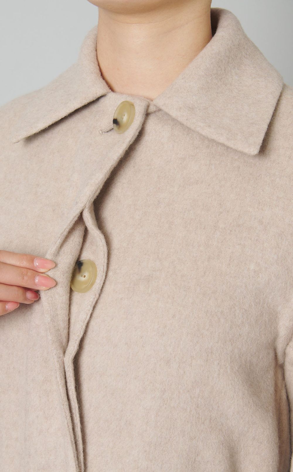 ファインウールベルテッドコート