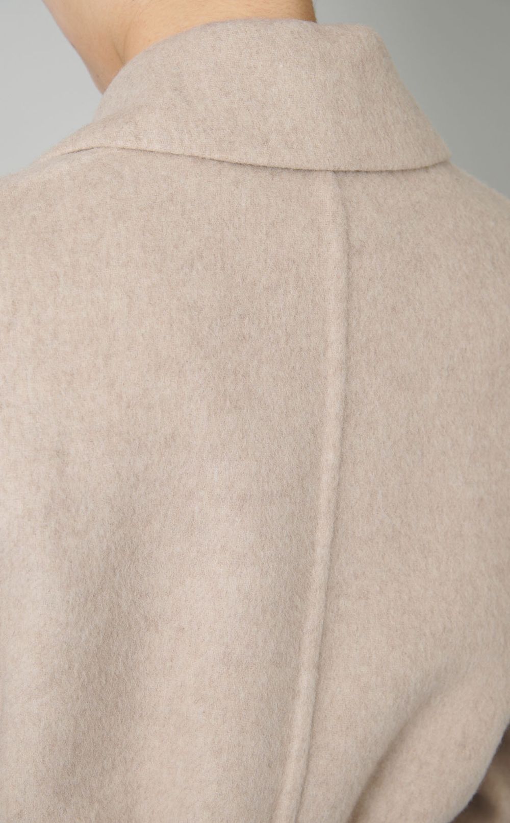 ファインウールベルテッドコート