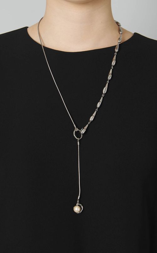 しずくモチーフラリエット