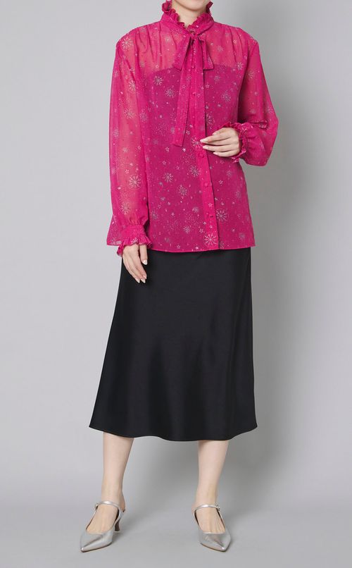 タックバイアスサテンスカート