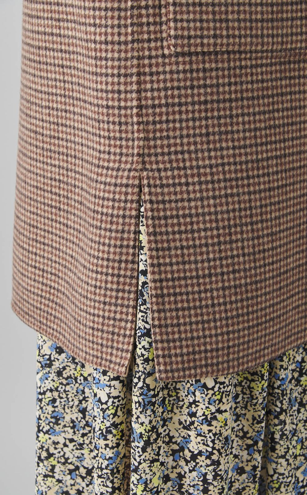 リバーシブルノーカラーミドルコート