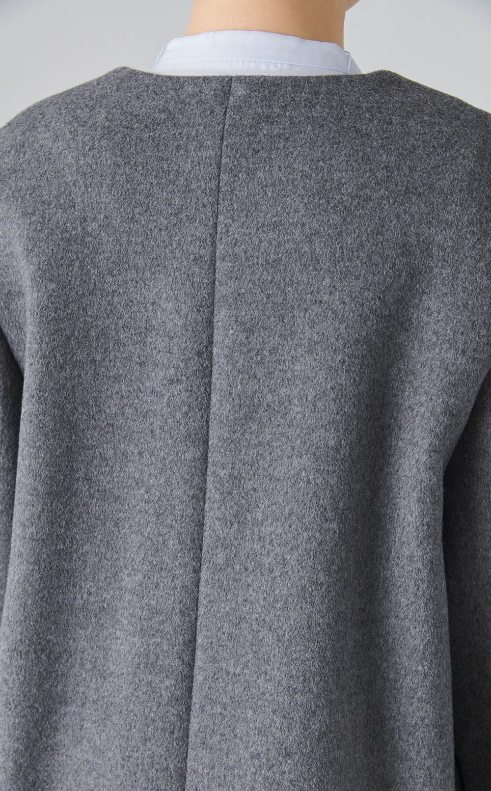 リボンストール付きノーカラーコート