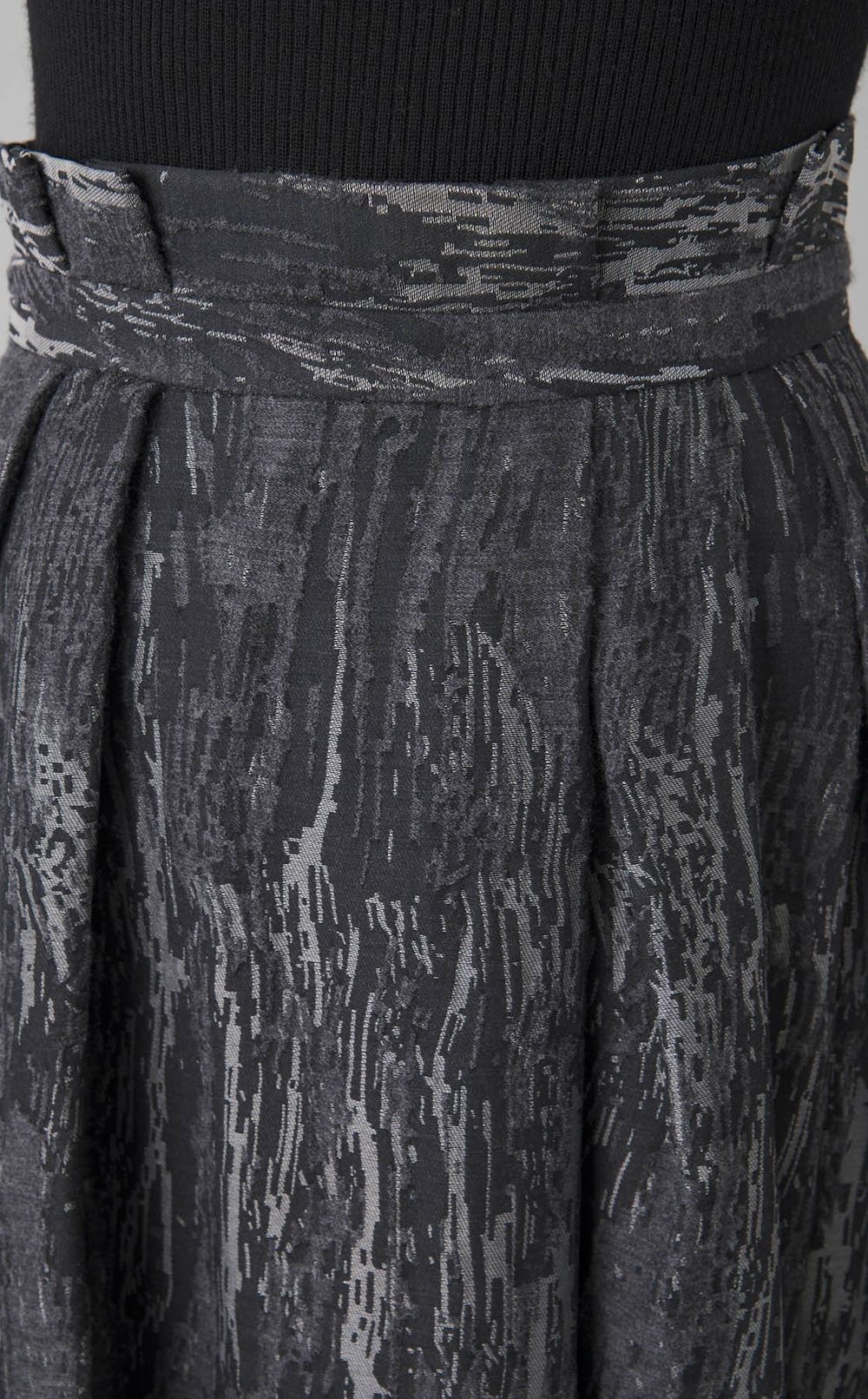 ジャガードタックフレアスカート