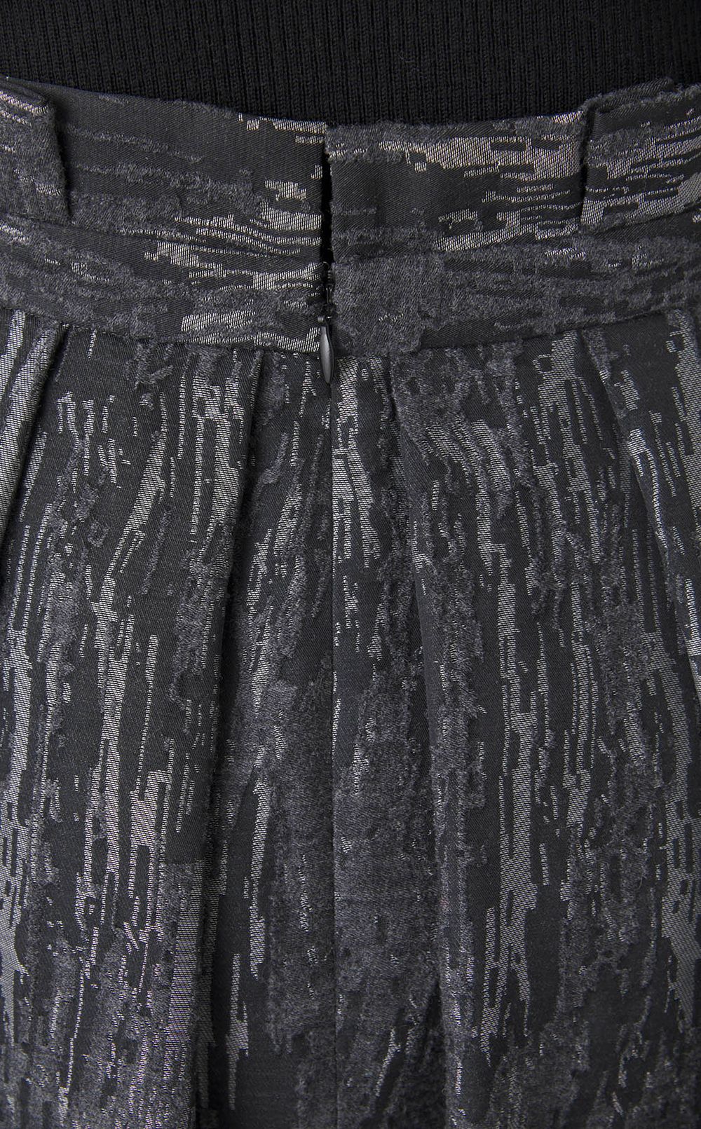 ジャガードタックフレアスカート