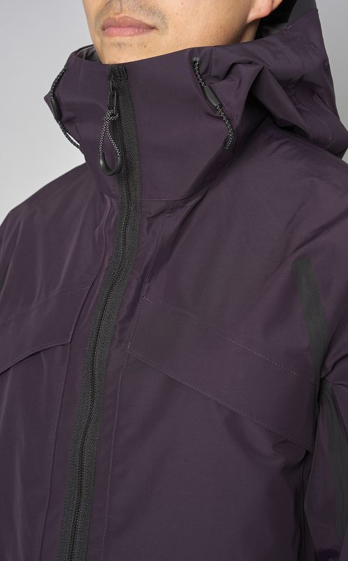 ナイロンボンディングフードブルゾン