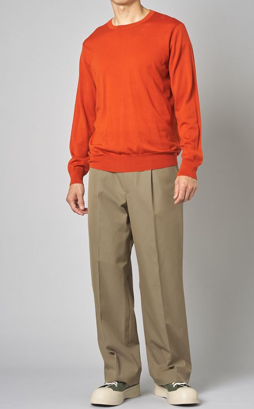 スーパーファインウールクルーネックニット