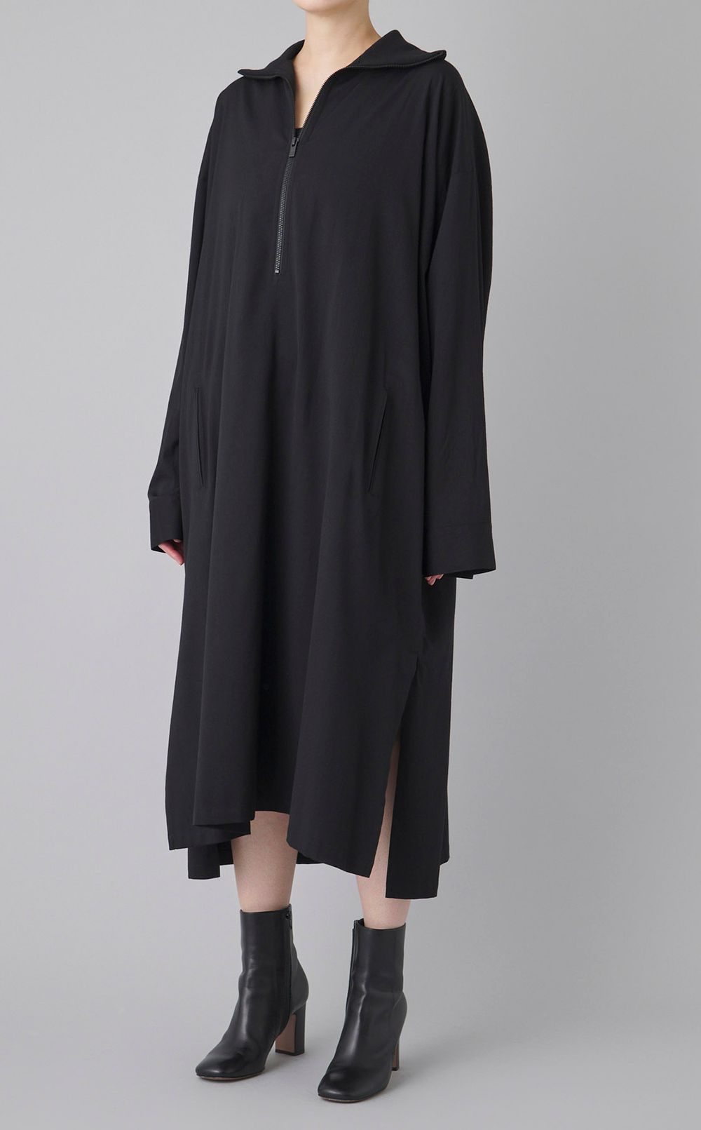 ウール混スタンドカラーワンピース