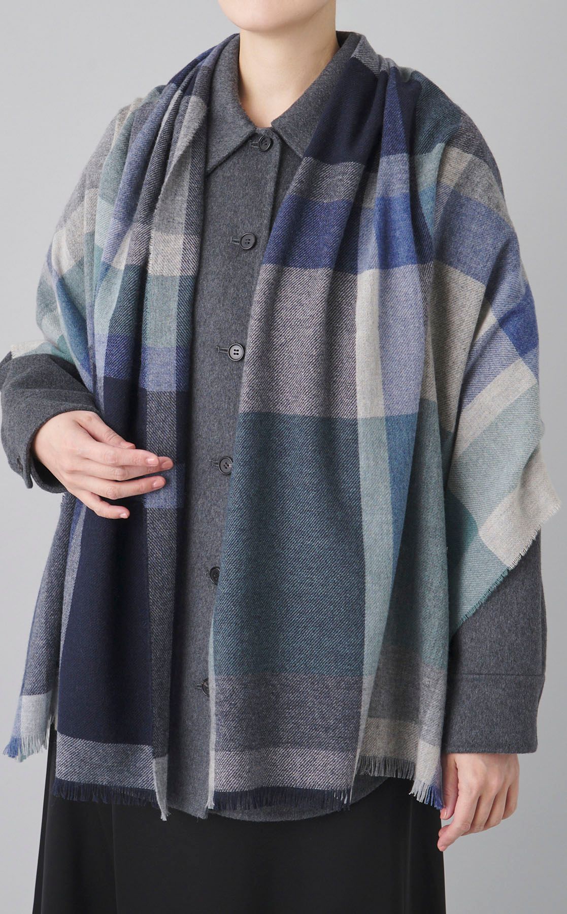 Johnstons of Elgin｜カシミヤ大判スカーフ