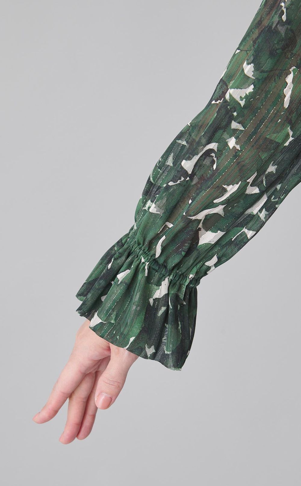 ローズプリントスタンドカラーブラウス