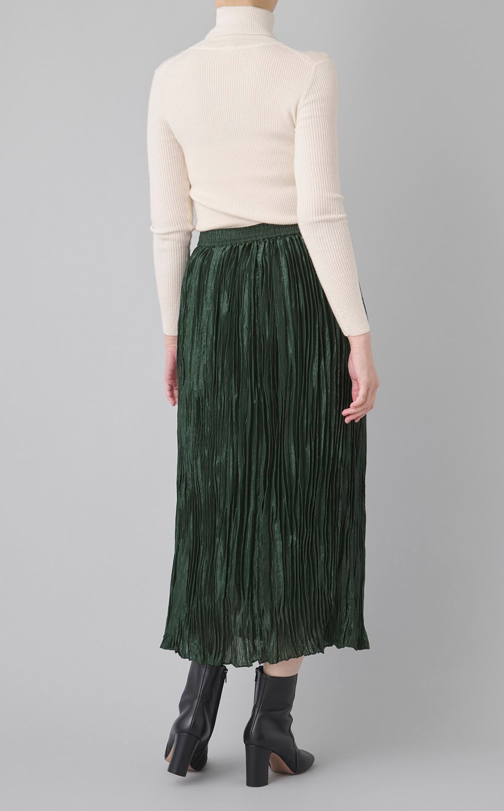 グロスプリーツスカート