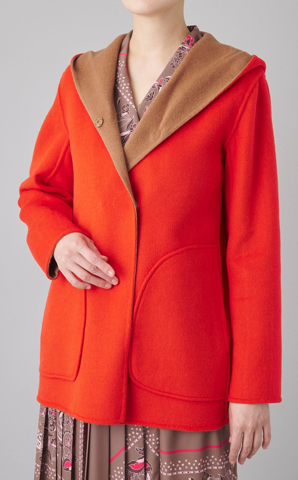 リバーシブルフーディコート