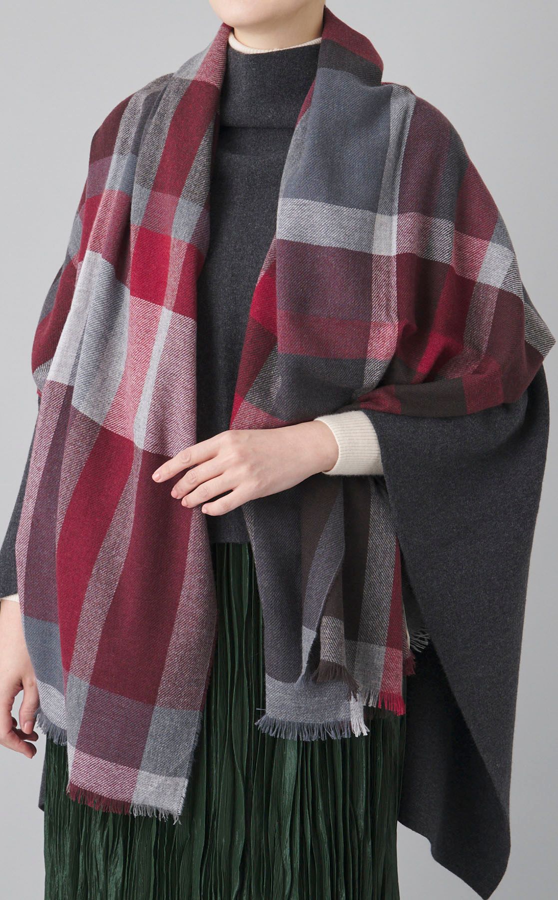 Johnstons of Elgin｜カシミヤ大判スカーフ