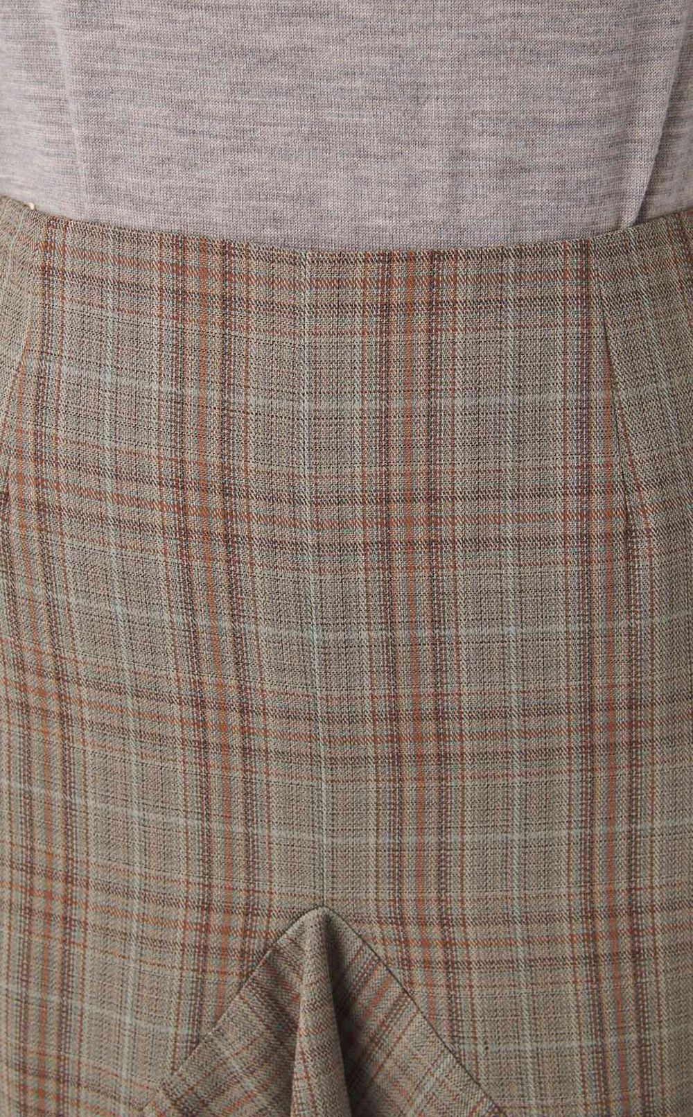 チェックウールラッフルスカート