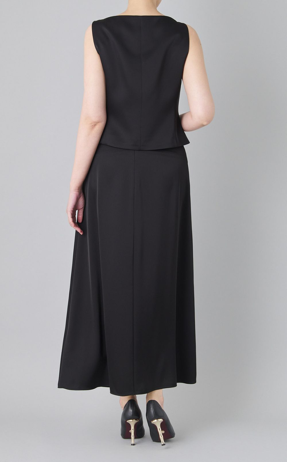 サテンボートネックベスト