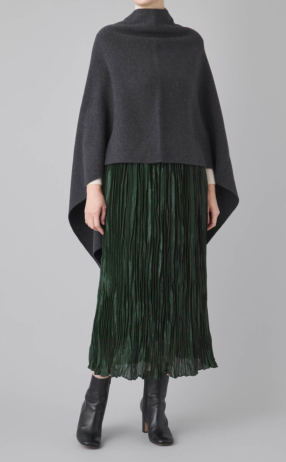 グロスプリーツスカート