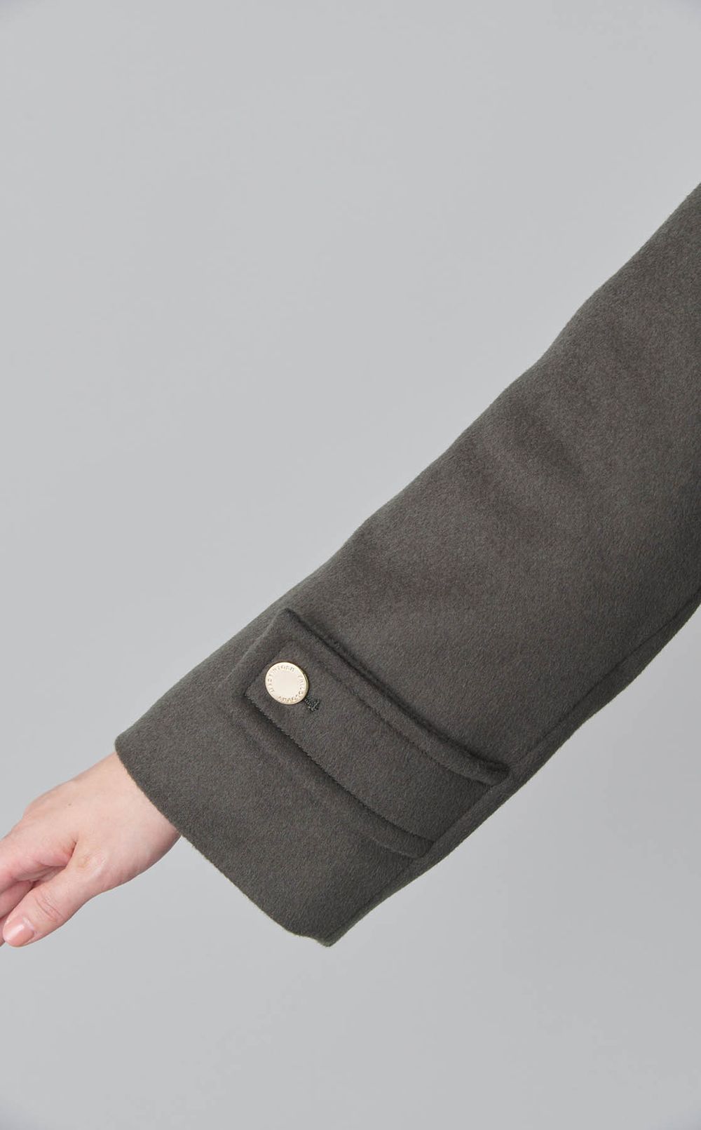 ノーカラーメルトンショートコート