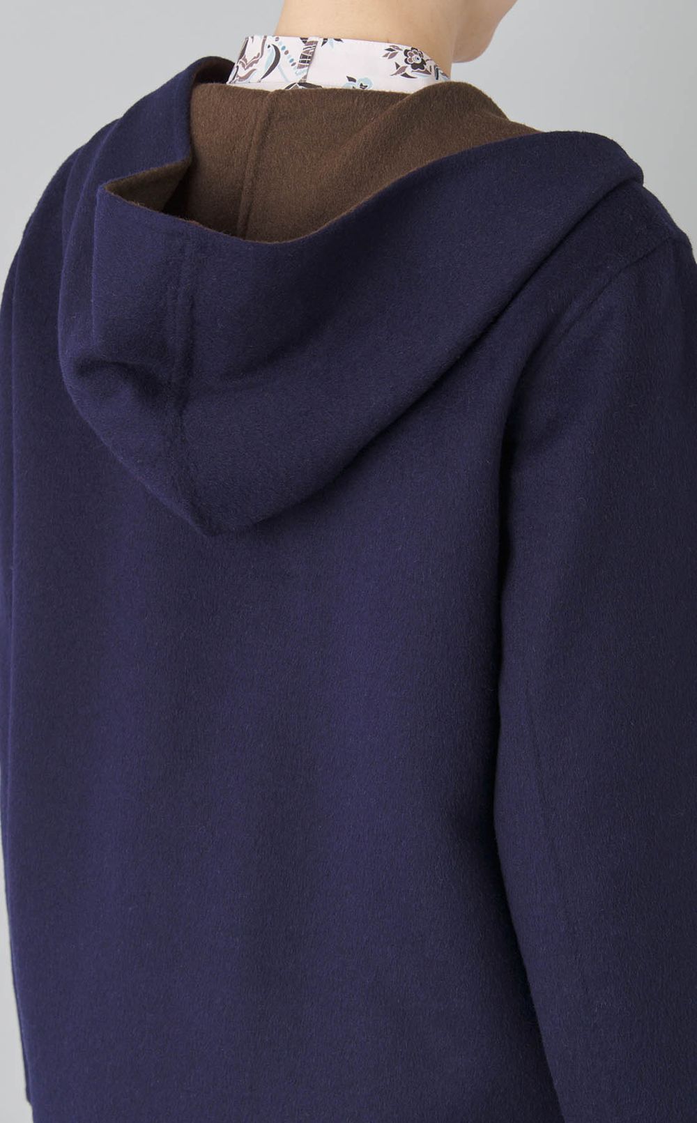 リバーシブルフーディコート