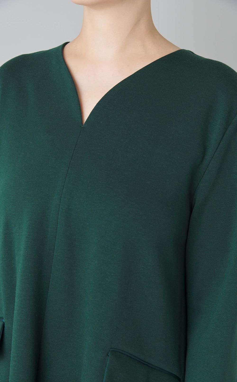 ストレッチポンチVネックワンピース