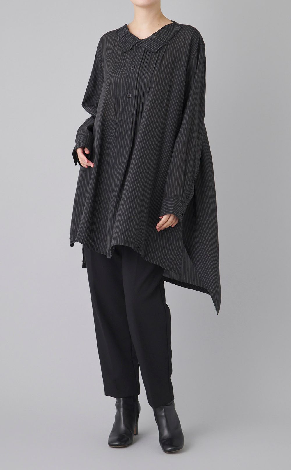 ピンタックストライプギャザーブラウス