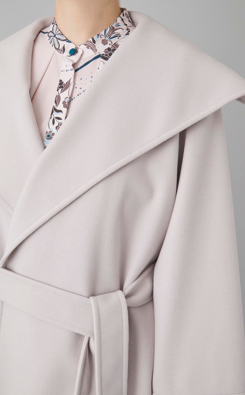 ショールカラーショートコート