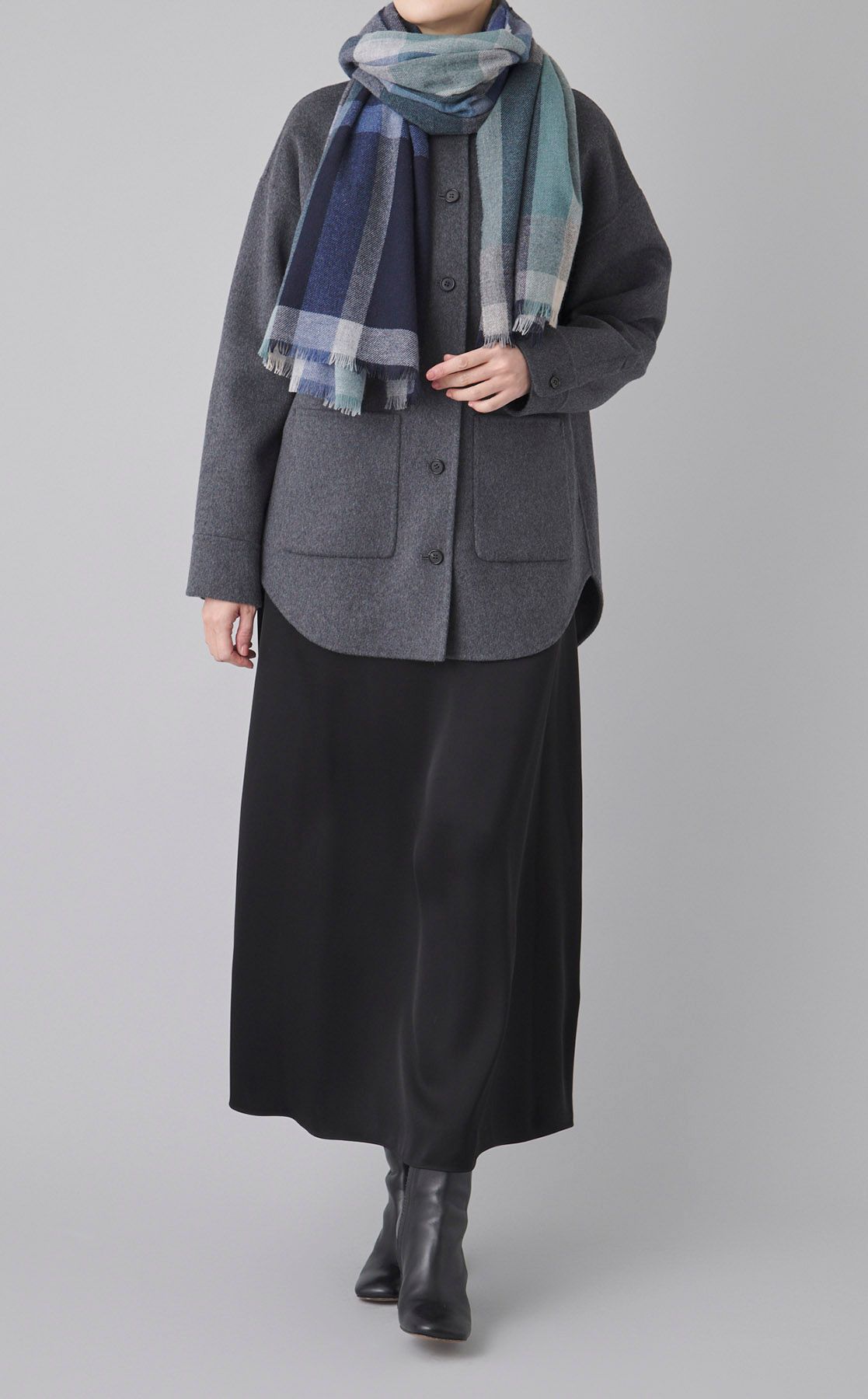 Johnstons of Elgin｜カシミヤ大判スカーフ