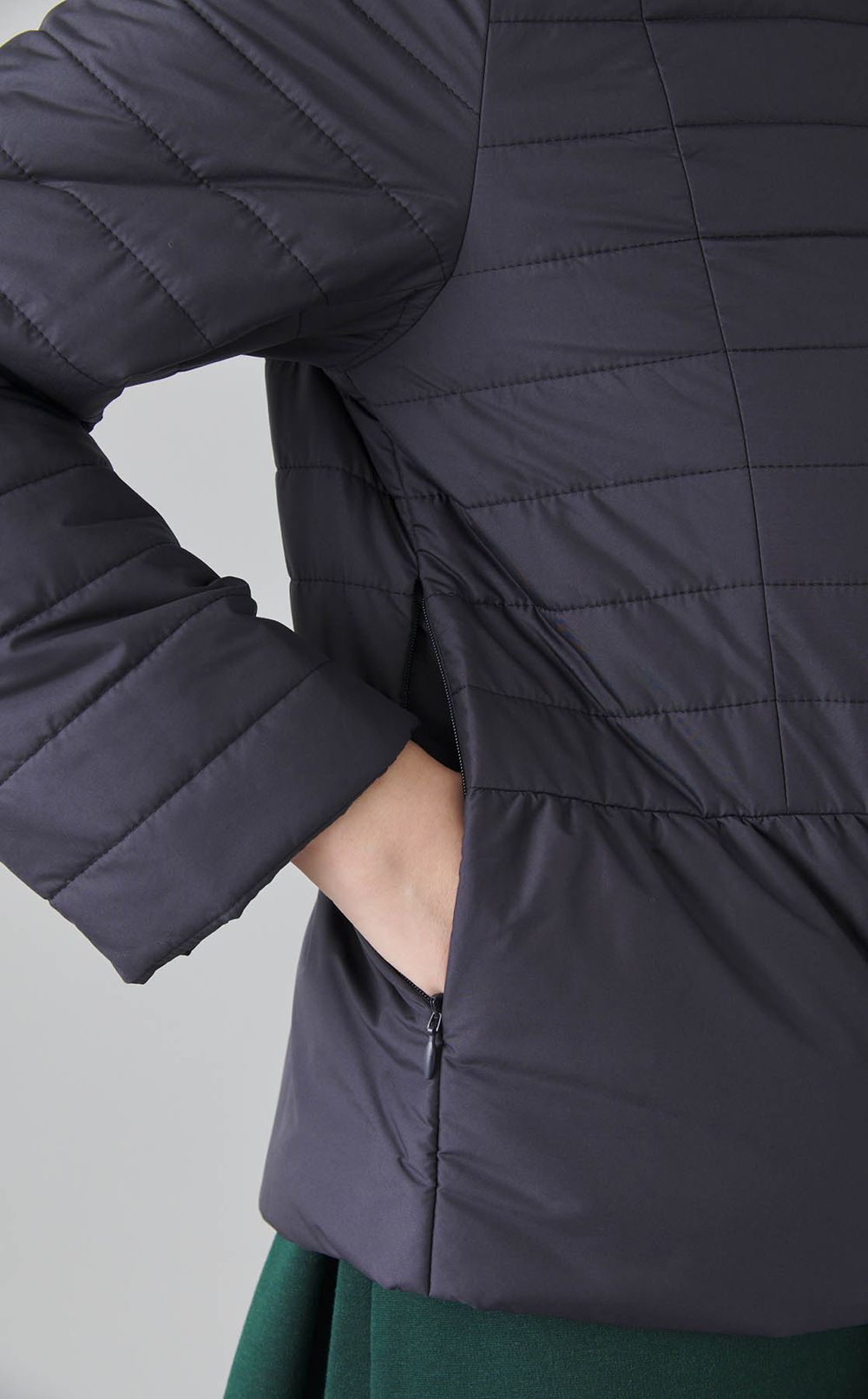 ペプラムキルトショートブルゾン