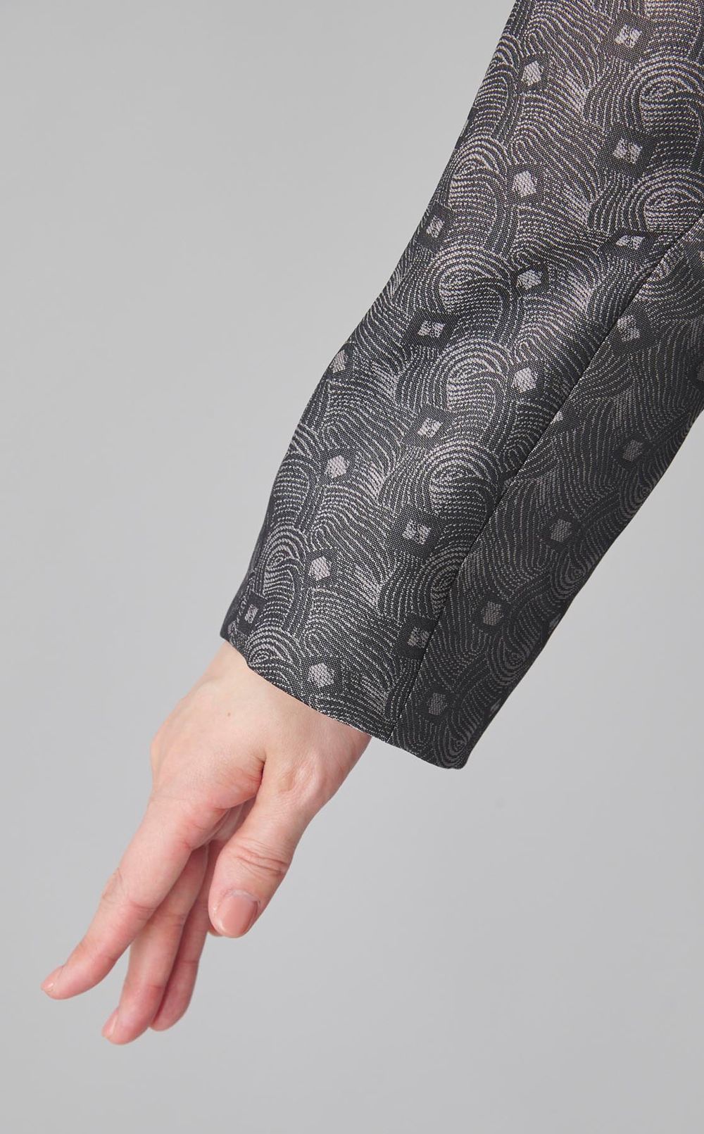 ジャガードノーカラーコート