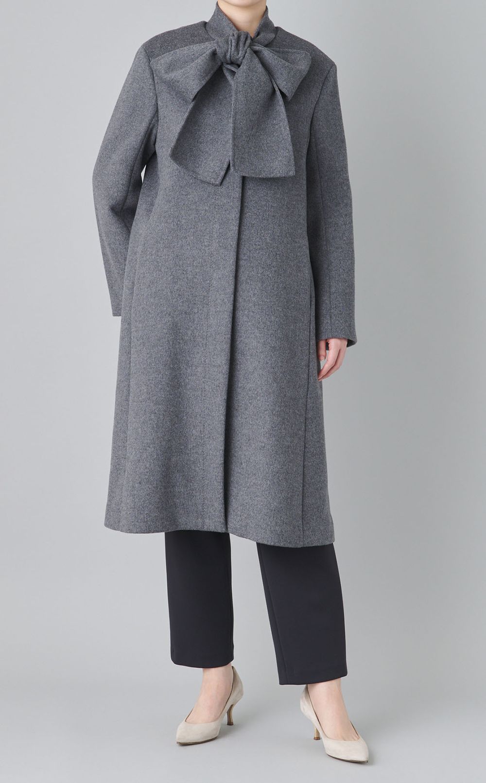 ストレッチテーパードパンツ