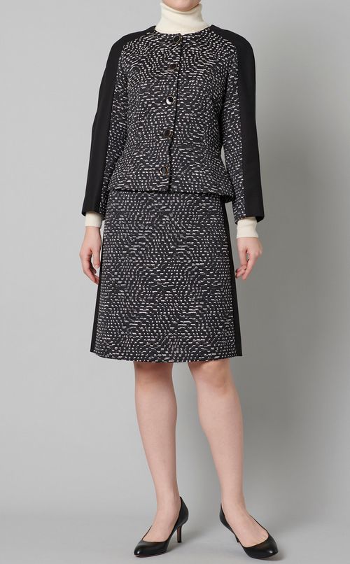 モノトーンノーカラーツイードジャケット