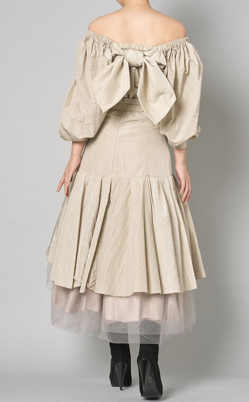 アシンメトリーボリュームスカート