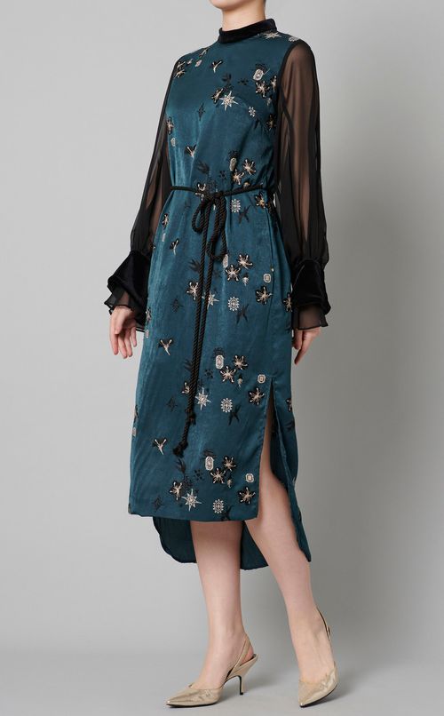 シアースリーブエンブロイダリードレス