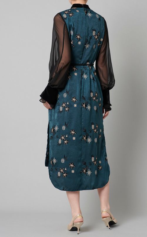 シアースリーブエンブロイダリードレス