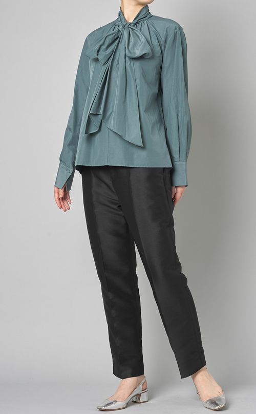 サイドスリットテーパードパンツ