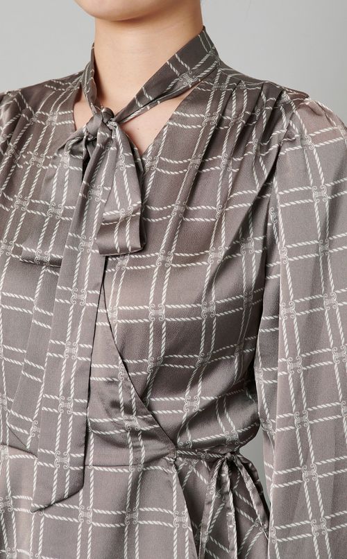 カシュクールボウタイブラウス