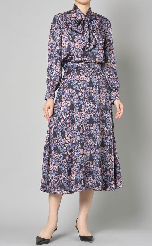 フラワープリントボウタイプルオーバー