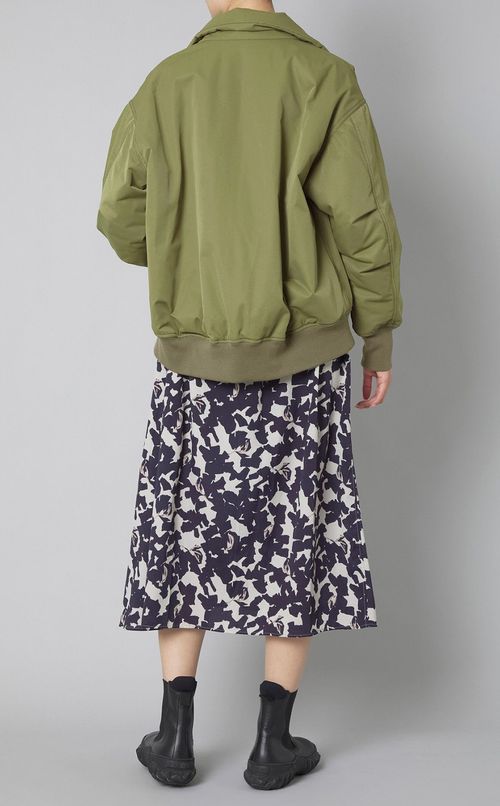 中綿ハイネックフライトジャケット