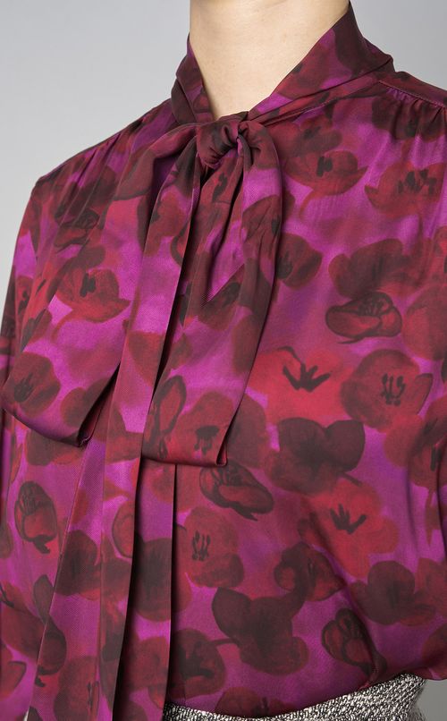 フラワープリントボウタイブラウス