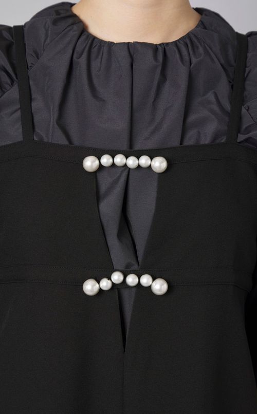 パールVカットキャミソールドレス