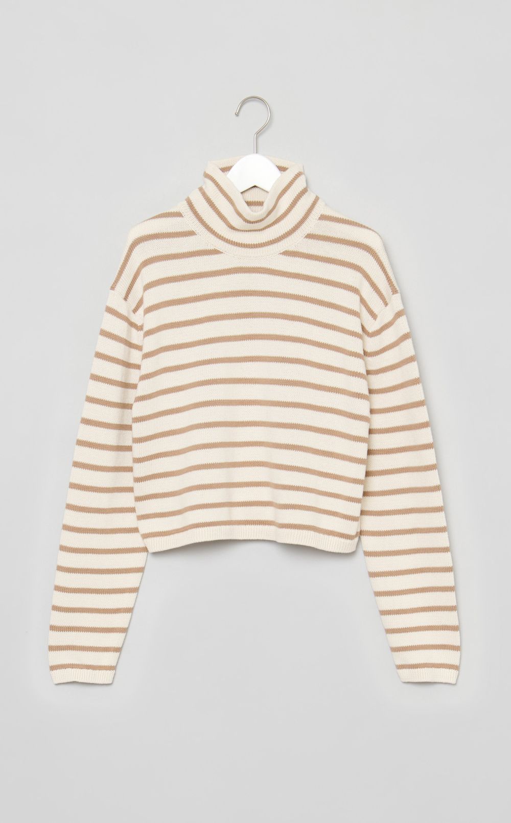 ボーダーハイネックニット