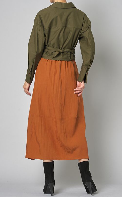 オープンシャツカラーショートブラウス