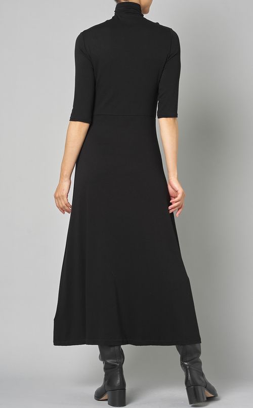 タートルネックジャージワンピース