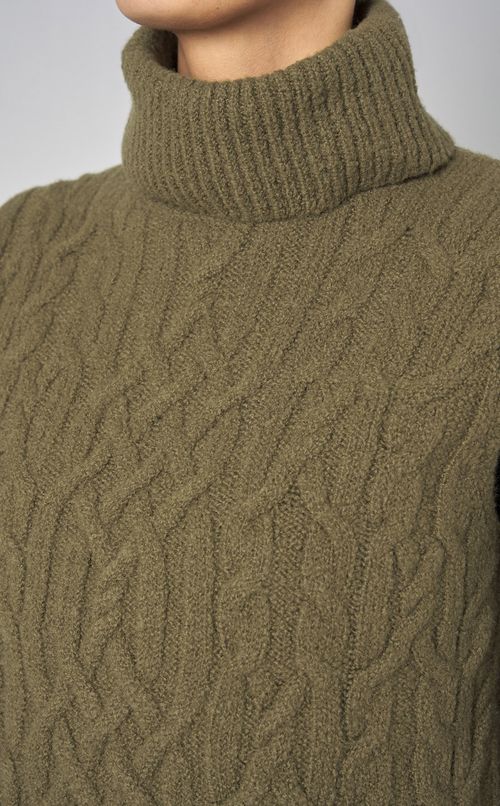 ウールケーブルタートルネックベスト