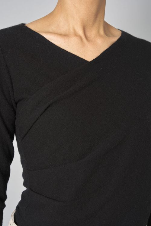 ウールラップフロントプルオーバーニット