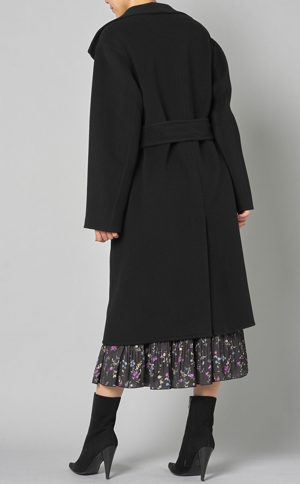 ドレープネックウールコート