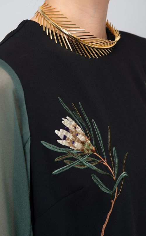 フェザーモチーフチョーカー